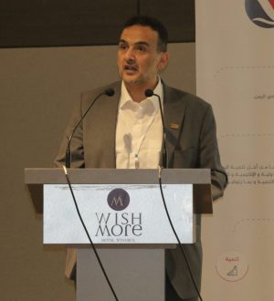 Dr.Mustafa-Al-Momari